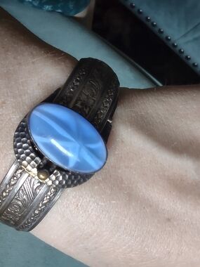 Blue Star Stone Accent Vintage Buckle Bracelet - Blue